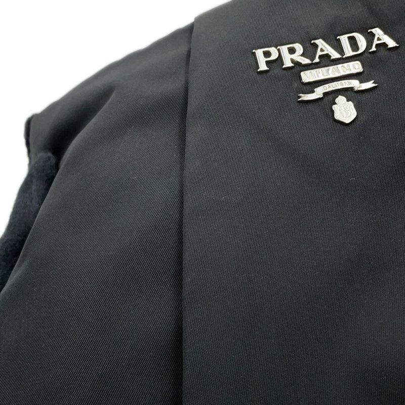 プラダ ショルダーバッグ タッセル ナイロン PRADA ポシェット 黒