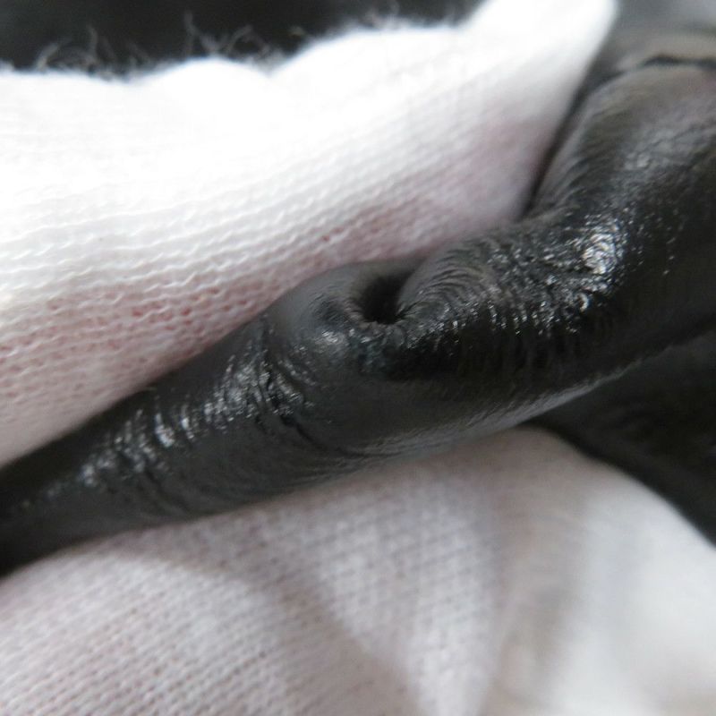 シャネル チェーンショルダーバッグ CHANEL22 スモール シャイニーカーフスキン AS3260 CHANEL ポーチ付き 黒