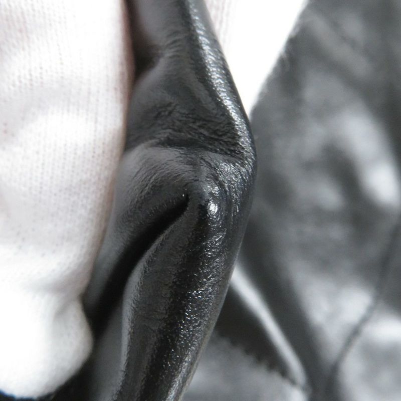 シャネル チェーンショルダーバッグ CHANEL22 スモール シャイニーカーフスキン AS3260 CHANEL ポーチ付き 黒