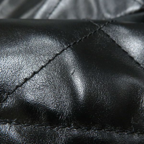シャネル チェーンショルダーバッグ CHANEL22 スモール シャイニーカーフスキン AS3260 CHANEL ポーチ付き 黒