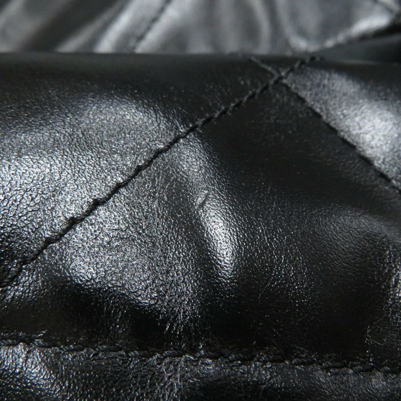 シャネル チェーンショルダーバッグ CHANEL22 スモール シャイニーカーフスキン AS3260 CHANEL ポーチ付き 黒