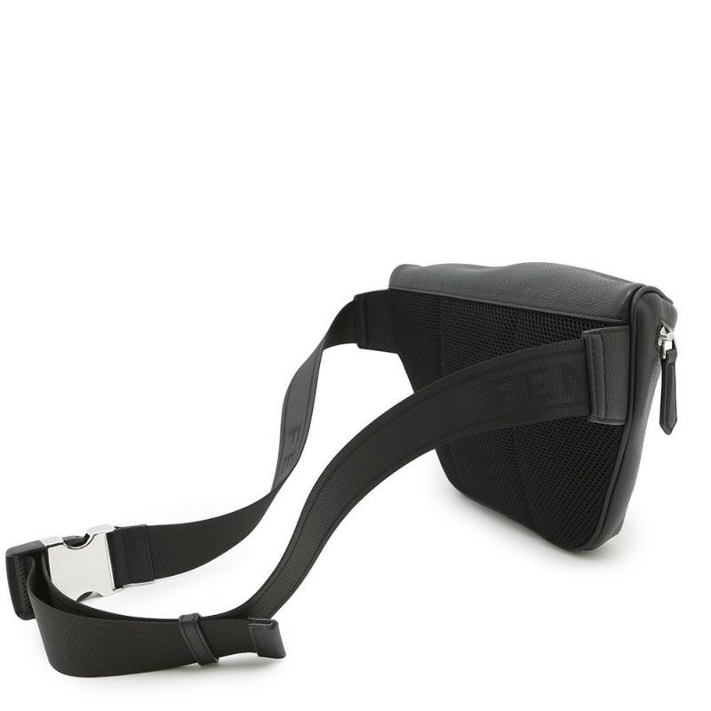 フェンディ ボディバッグ ロゴエンボス レザー 7VA562 FENDI 黒