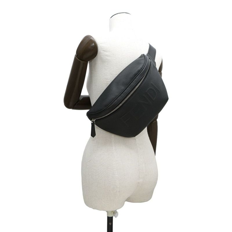 フェンディ ボディバッグ ロゴエンボス レザー 7VA562 FENDI 黒