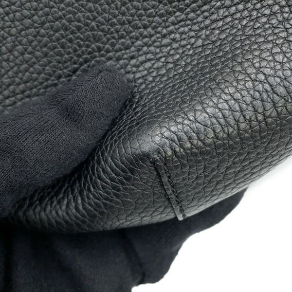 フェンディ ボディバッグ ロゴエンボス レザー 7VA562 FENDI 黒