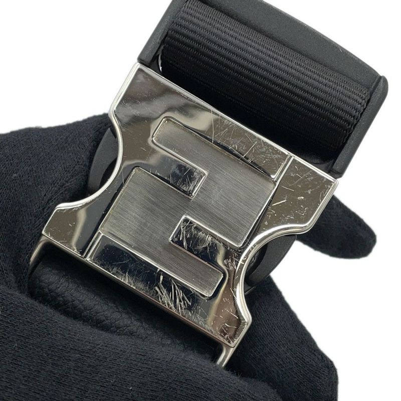 フェンディ ボディバッグ ロゴエンボス レザー 7VA562 FENDI 黒