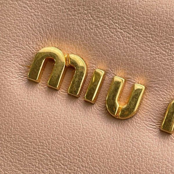 ミュウミュウ クラッチバッグ スタッズ ロゴ ソフトカーフ RP0373 Miu Miu バッグ セカンドバッグ