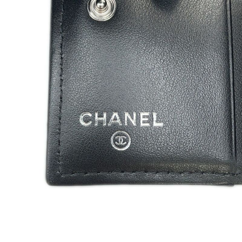 シャネル 二つ折り財布 ココマーク マトラッセ スモールウォレット AP4381 CHANEL 黒