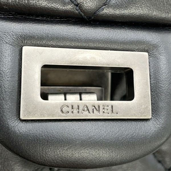 シャネル チェーンショルダーバッグ マトラッセ 2.55 ダブルフラップ エイジドカーフレザー A37590 CHANEL 黒