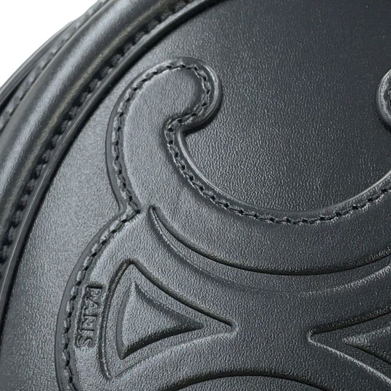 セリーヌ ショルダーバッグ オーバルパース キュイルトリオンフ 10I703 CELINE 黒