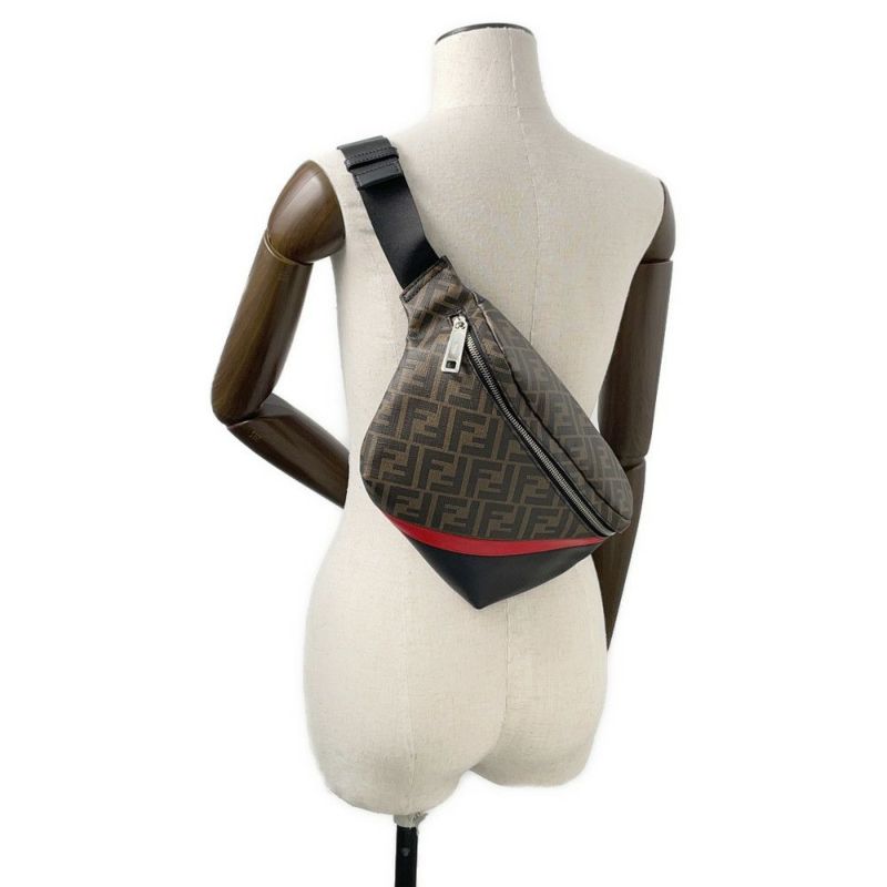 フェンディ ボディバッグ ズッカ柄 PVC レザー 7VA434 FENDI ウエストバッグ ウエストポーチ 黒