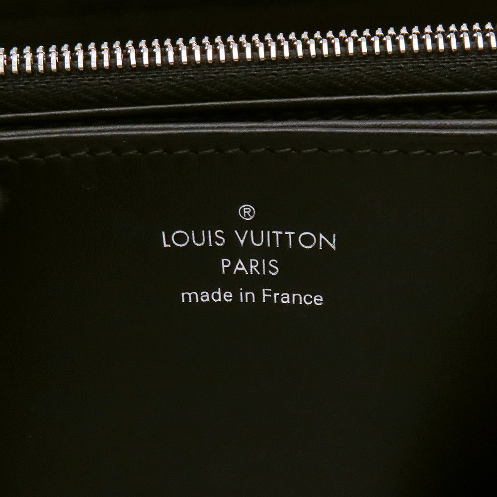 ルイヴィトン 長財布 モノグラム マヒナ ジッピー・ウォレット M61867 LOUIS VUITTON ブラック 黒