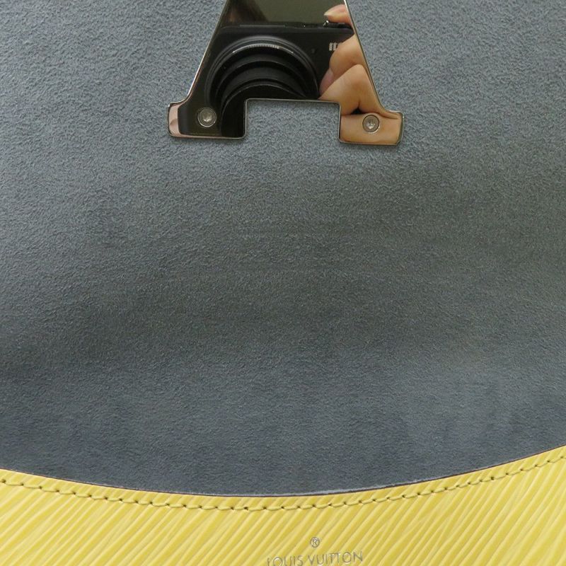 ルイヴィトン ショルダーバッグ エピ ビュシNM M22618 LOUIS VUITTON ヴィトン バッグ