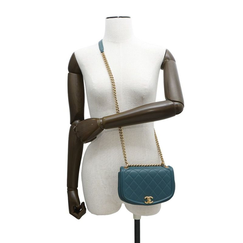 シャネル チェーンショルダーバッグ マトラッセ ココマーク レザー CHANEL