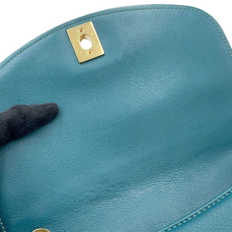 シャネル チェーンショルダーバッグ マトラッセ ココマーク レザー CHANEL