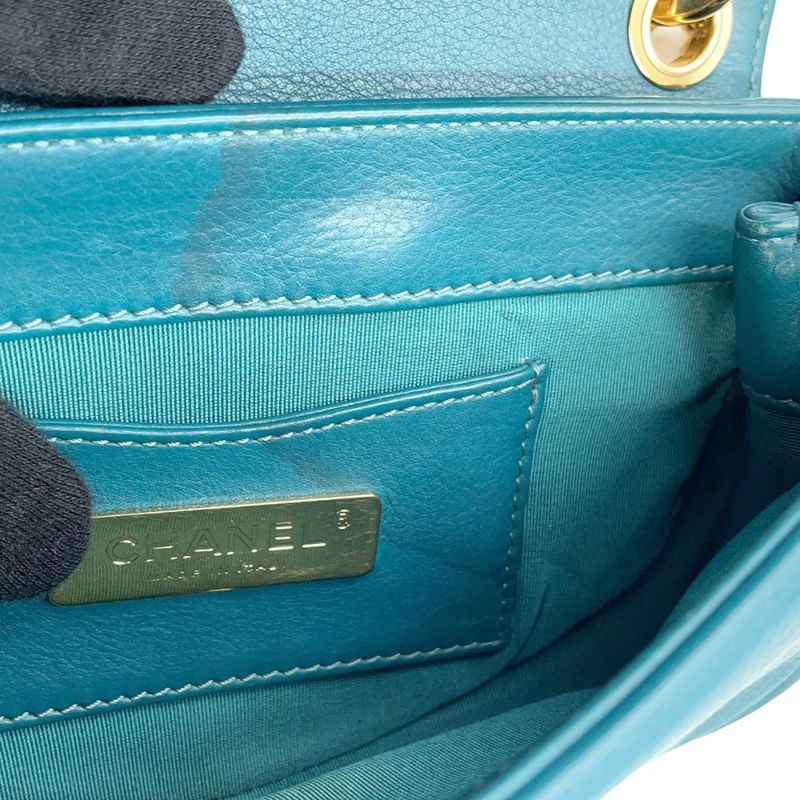 シャネル チェーンショルダーバッグ マトラッセ ココマーク レザー CHANEL