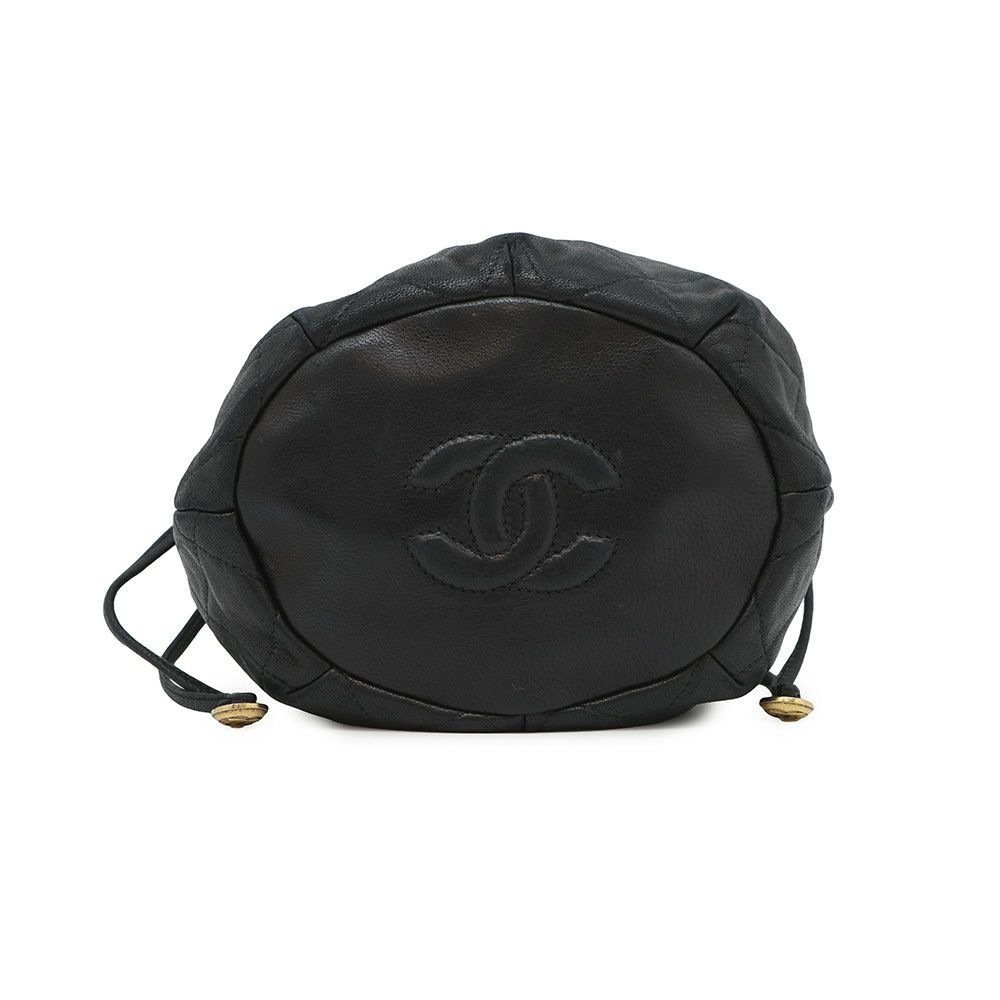 シャネル チェーンショルダーバッグ マトラッセ ココマーク 巾着バッグ ラムスキン CHANEL 黒