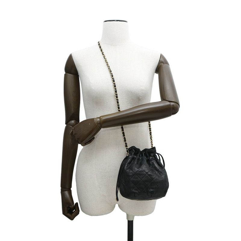 シャネル チェーンショルダーバッグ マトラッセ ココマーク 巾着バッグ ラムスキン CHANEL 黒
