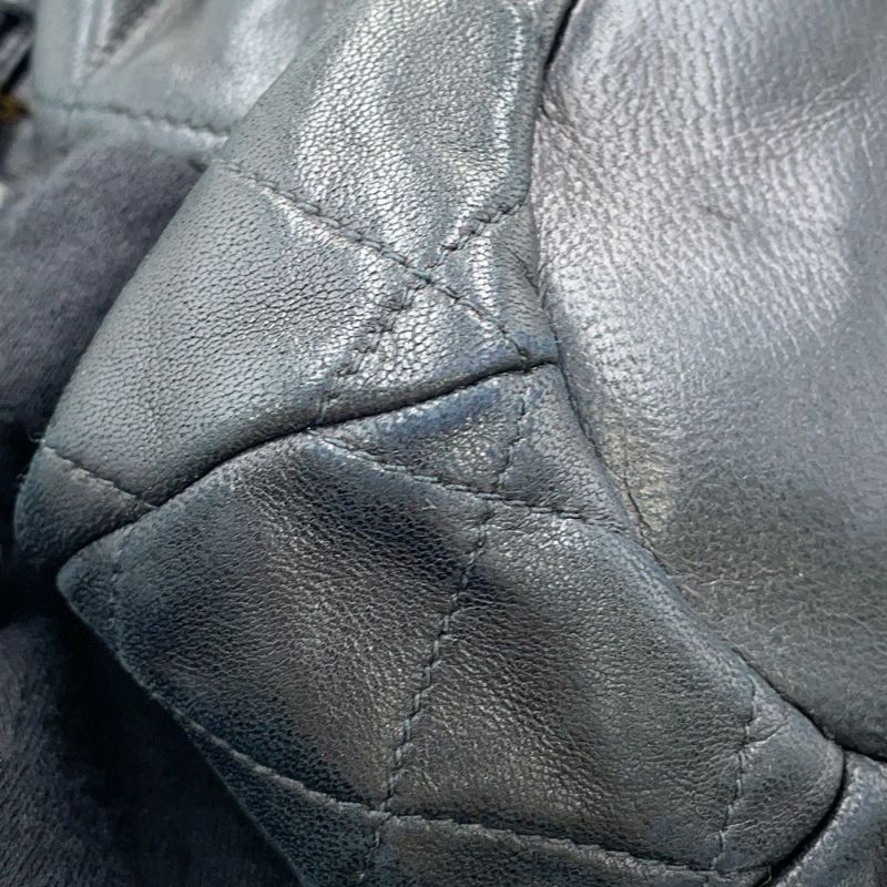 シャネル チェーンショルダーバッグ マトラッセ ココマーク 巾着バッグ ラムスキン CHANEL 黒