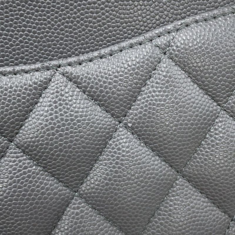 シャネル チェーンショルダーバッグ マトラッセ25 ココマーク キャビアスキン ダブルチェーン A01112 CHANEL