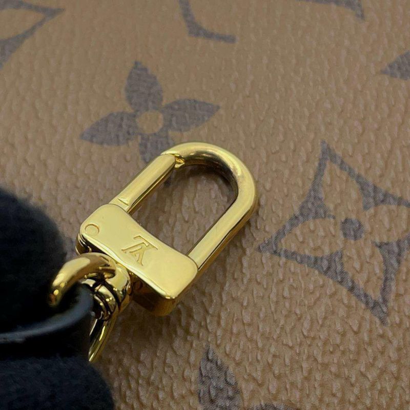 ルイヴィトン ショルダーバッグ モノグラム・リバース ミニ・ボワット・シャポー M68276 ヴィトン 黒