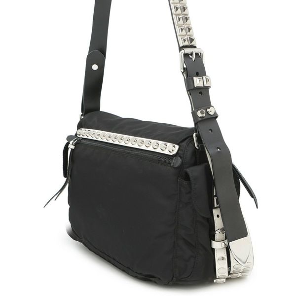 プラダ ショルダーバッグ スタッズ ナイロン レザー 1BD118 PRADA 斜め掛け 黒