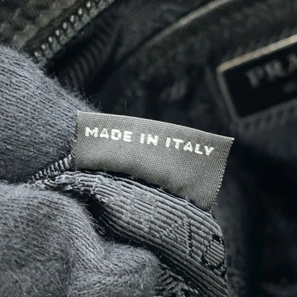 プラダ ショルダーバッグ スタッズ ナイロン レザー 1BD118 PRADA 斜め掛け 黒
