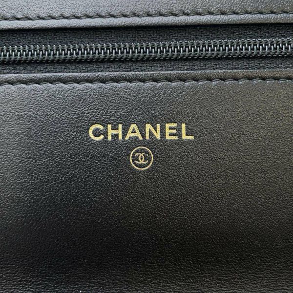 シャネル チェーンウォレット ココマーク パテント CHANEL 財布 黒