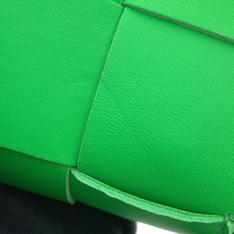 ボッテガヴェネタ ショルダーバッグ キャンディー カセット ラムスキン 666688 BOTTEGA VENETA グリーン