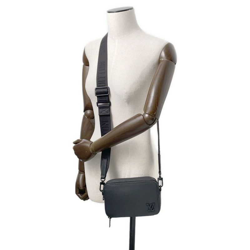 ルイヴィトン ショルダーバッグ グレインカーフレザー/LVアエログラム アルファ・ウェアラブル ウォレット M59161 黒 ブラック