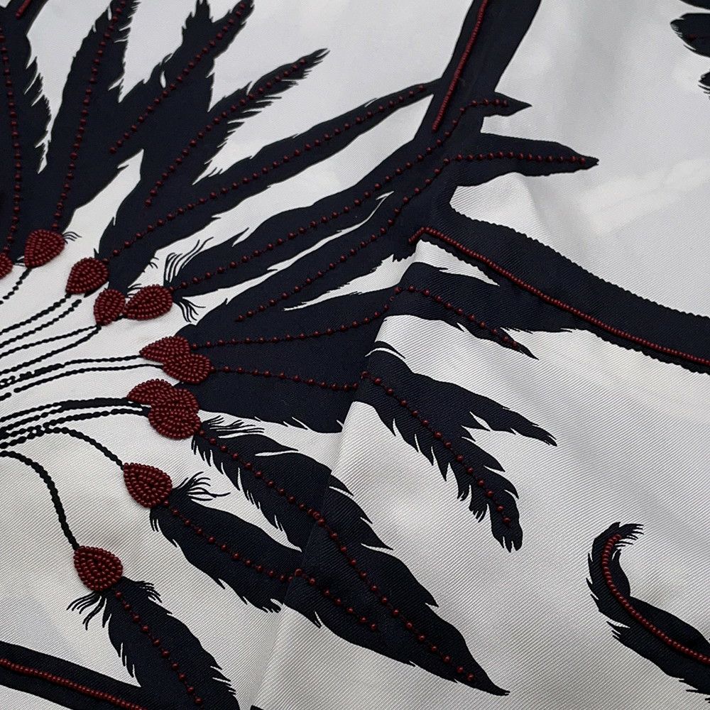 エルメス ストール  ブランデンブルク シルク ビーズ 筒型 HERMES スカーフ