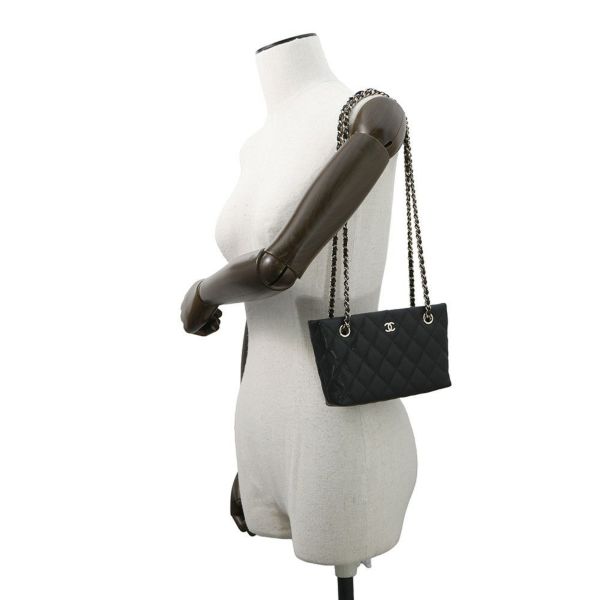 シャネル チェーンショルダーバッグ マトラッセ ココマーク タイムレスクラシックライン チェーンクラッチ キャビアスキン AP4423 黒