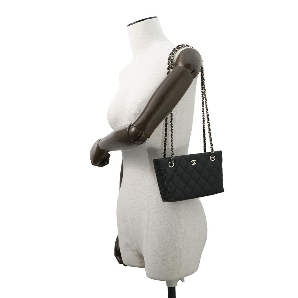 シャネル チェーンショルダーバッグ マトラッセ ココマーク タイムレスクラシックライン チェーンクラッチ キャビアスキン AP4423 黒