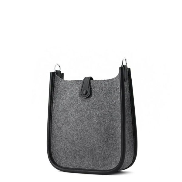 エルメス ショルダーバッグ エブリンTPM 111cm ブラック/グリモワイヤン/シルバー金具 フェルト/スイフト Y刻印 黒