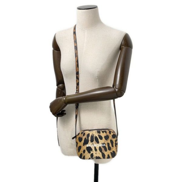 バレンシアガ ショルダーバッグ エブリディ カメラバッグ XS レオパード柄 552372 BALENCIAGA