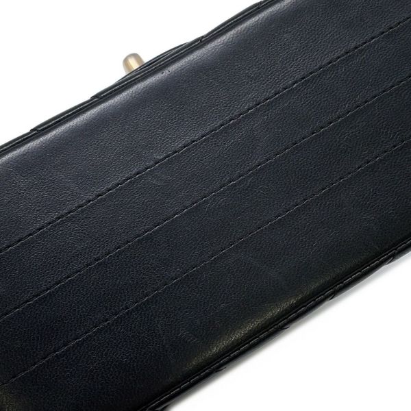 シャネル チェーンショルダーバッグ シェブロン Vステッチ ラムスキン A35200 CHANEL バッグ 黒