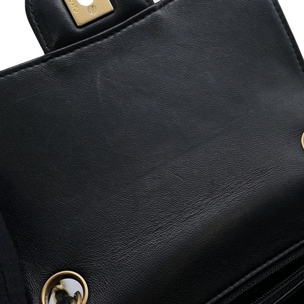 シャネル チェーンショルダーバッグ シェブロン Vステッチ ラムスキン A35200 CHANEL バッグ 黒