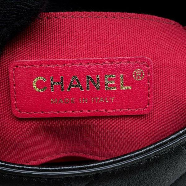 シャネル チェーンショルダーバッグ マトラッセ ココマーク スクエア カーフレザー AS2542 CHANEL 黒