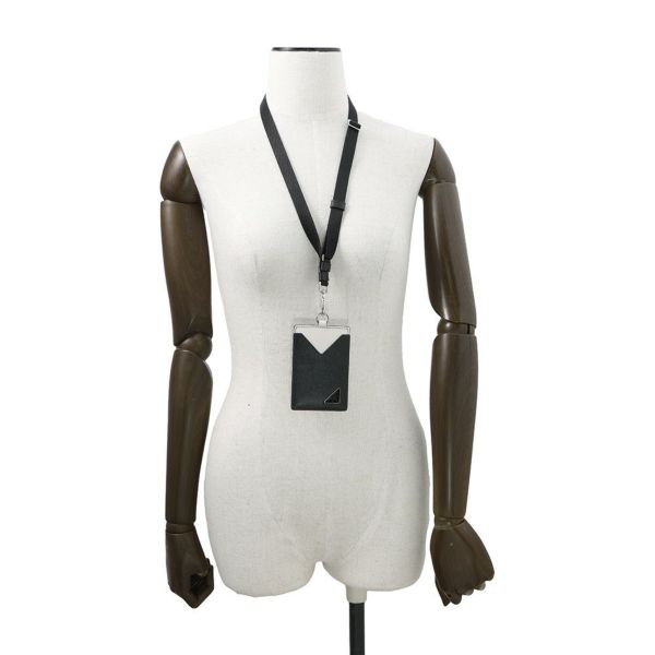 プラダ カードケース サフィアーノ バッジホルダー レザー 2MC016 PRADA 財布 黒