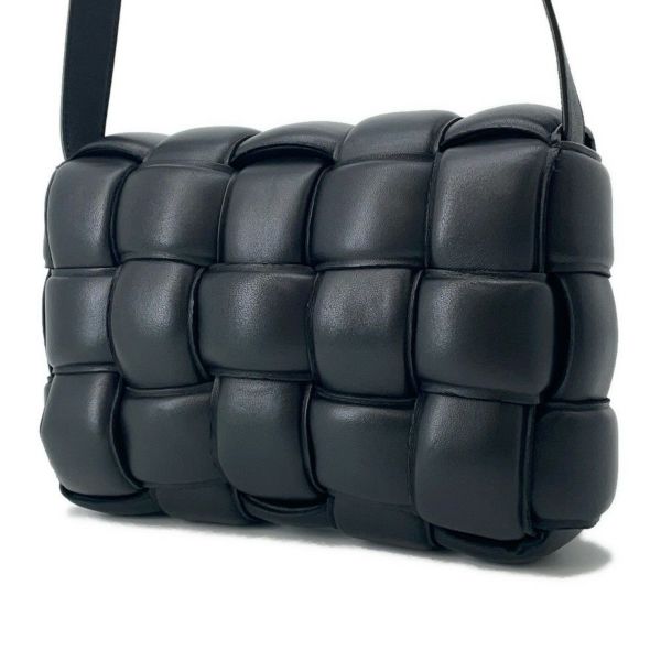 ボッテガヴェネタ ショルダーバッグ パデッド カセット マキシイントレチャート 591970 BOTTEGA VENETA 黒