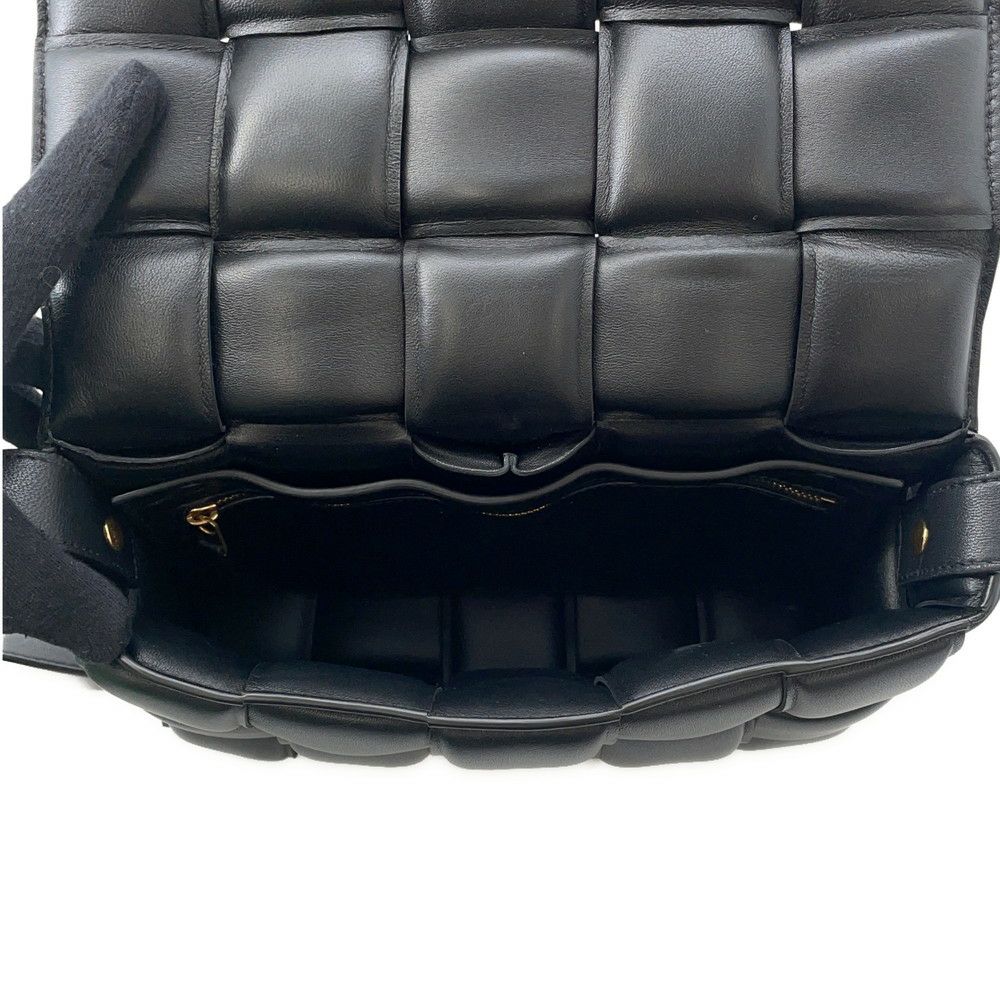 ボッテガヴェネタ ショルダーバッグ パデッド カセット マキシイントレチャート 591970 BOTTEGA VENETA 黒