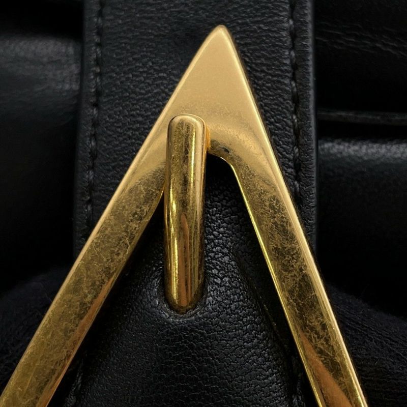 ボッテガヴェネタ ショルダーバッグ パデッド カセット マキシイントレチャート 591970 BOTTEGA VENETA 黒