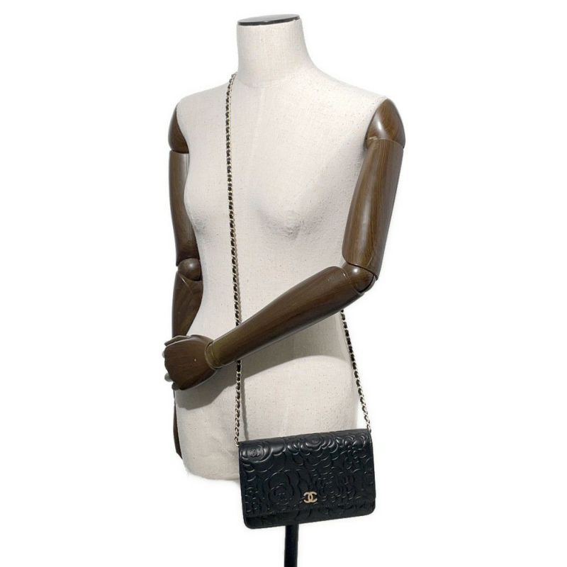 シャネル チェーンウォレット カメリア ココマーク ラムスキン A47421 CHANEL 財布 黒