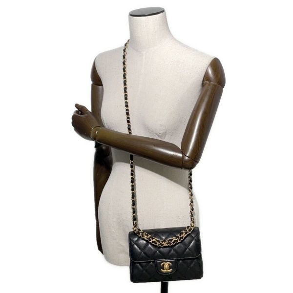シャネル チェーンショルダーバッグ ココマーク マトラッセ キャビアスキン AS5239 CHANEL ミニ 黒