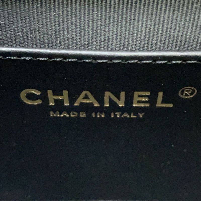 シャネル チェーンショルダーバッグ ココマーク マトラッセ キャビアスキン AS5239 CHANEL ミニ 黒