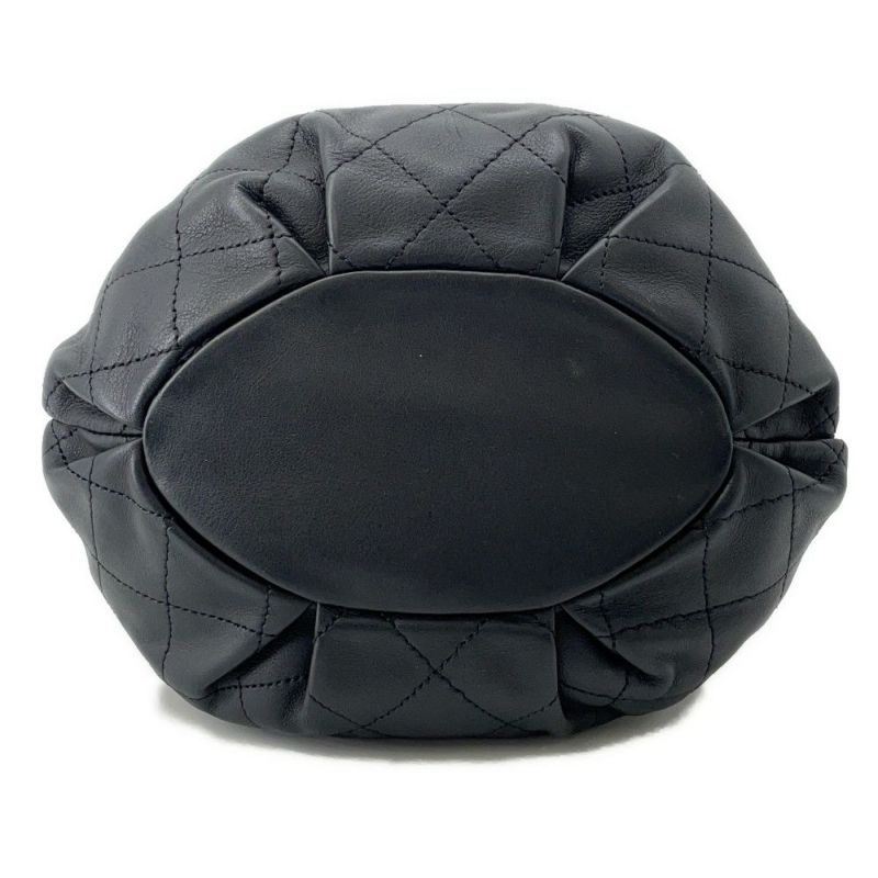 シャネル チェーンショルダーバッグ ココマーク マトラッセ 巾着 ラムスキン AS1439 CHANEL 黒