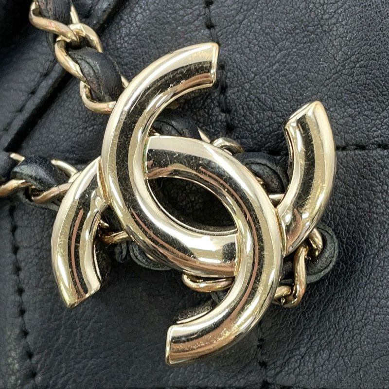 シャネル チェーンショルダーバッグ ココマーク マトラッセ 巾着 ラムスキン AS1439 CHANEL 黒