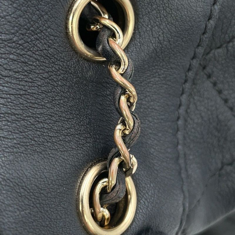 シャネル チェーンショルダーバッグ ココマーク マトラッセ 巾着 ラムスキン AS1439 CHANEL 黒