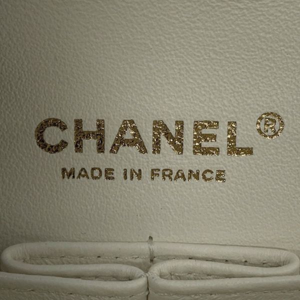 シャネル チェーンショルダーバッグ マトラッセ25 ココマーク ダブルチェーン キャビアスキン A01112 CHANEL 白
