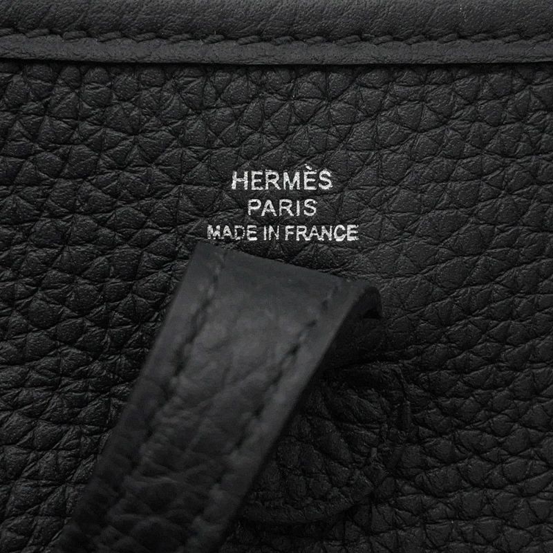 エルメス ショルダーバッグ エブリンTPM 111cm ブラック/シルバー金具 トリヨンクレマンス K刻印 黒