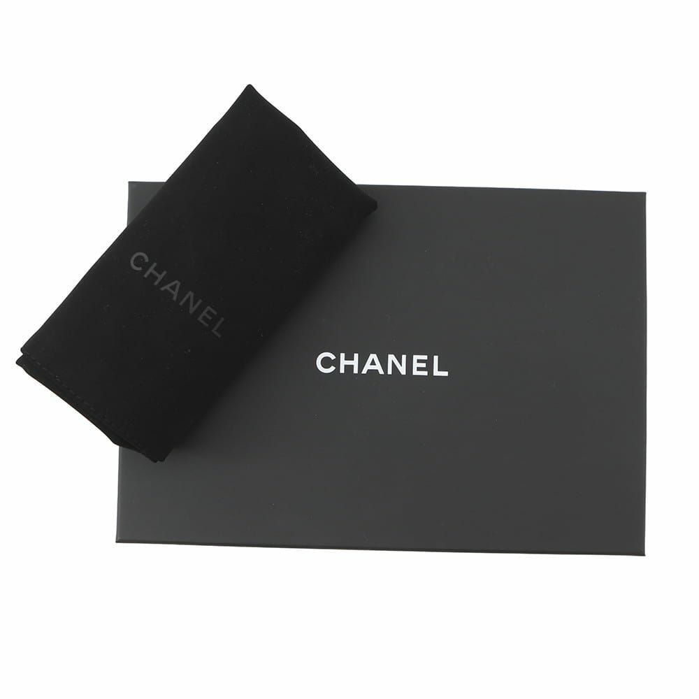 シャネル チェーンウォレット マトラッセ ココマーク ラムスキン AP2289 CHANEL ショルダーバッグ 財布 白